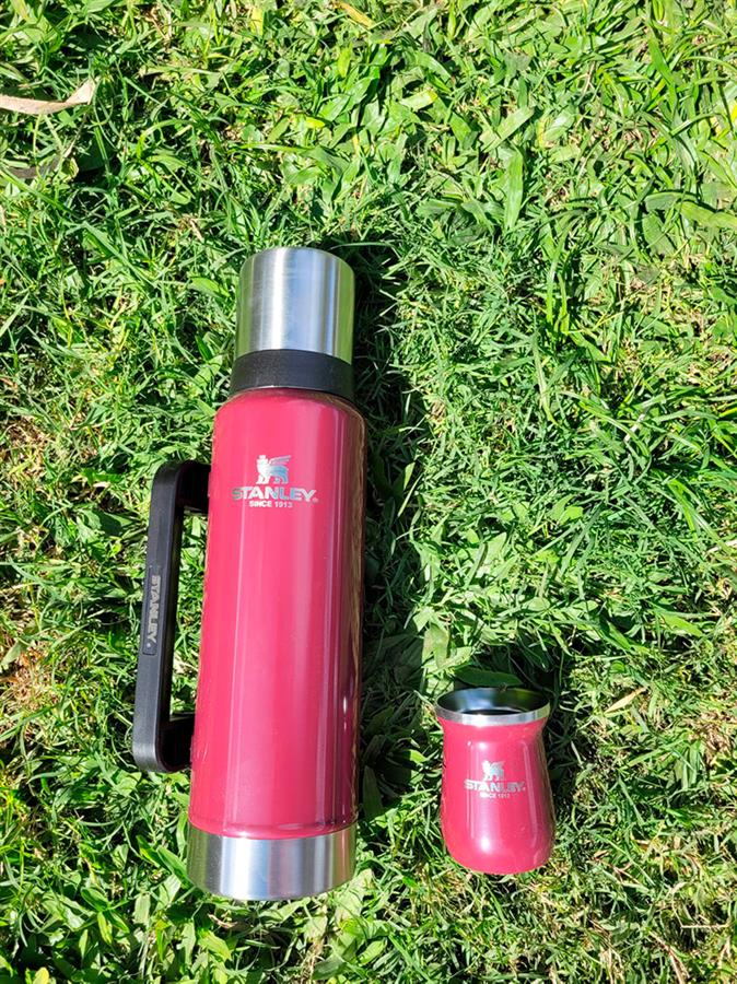 Set Matero Termo 1.3l + Mate Simil Stnley Bordo